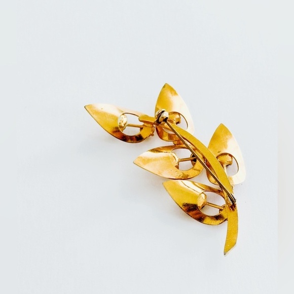 Vintage Gold tone, Amber Rhinestone Brooch - Picture 6 of 6